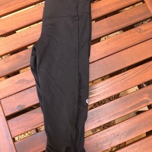 Black lululemon capri leggings size 2